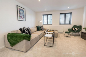 The Hideaway by Grandeur Property